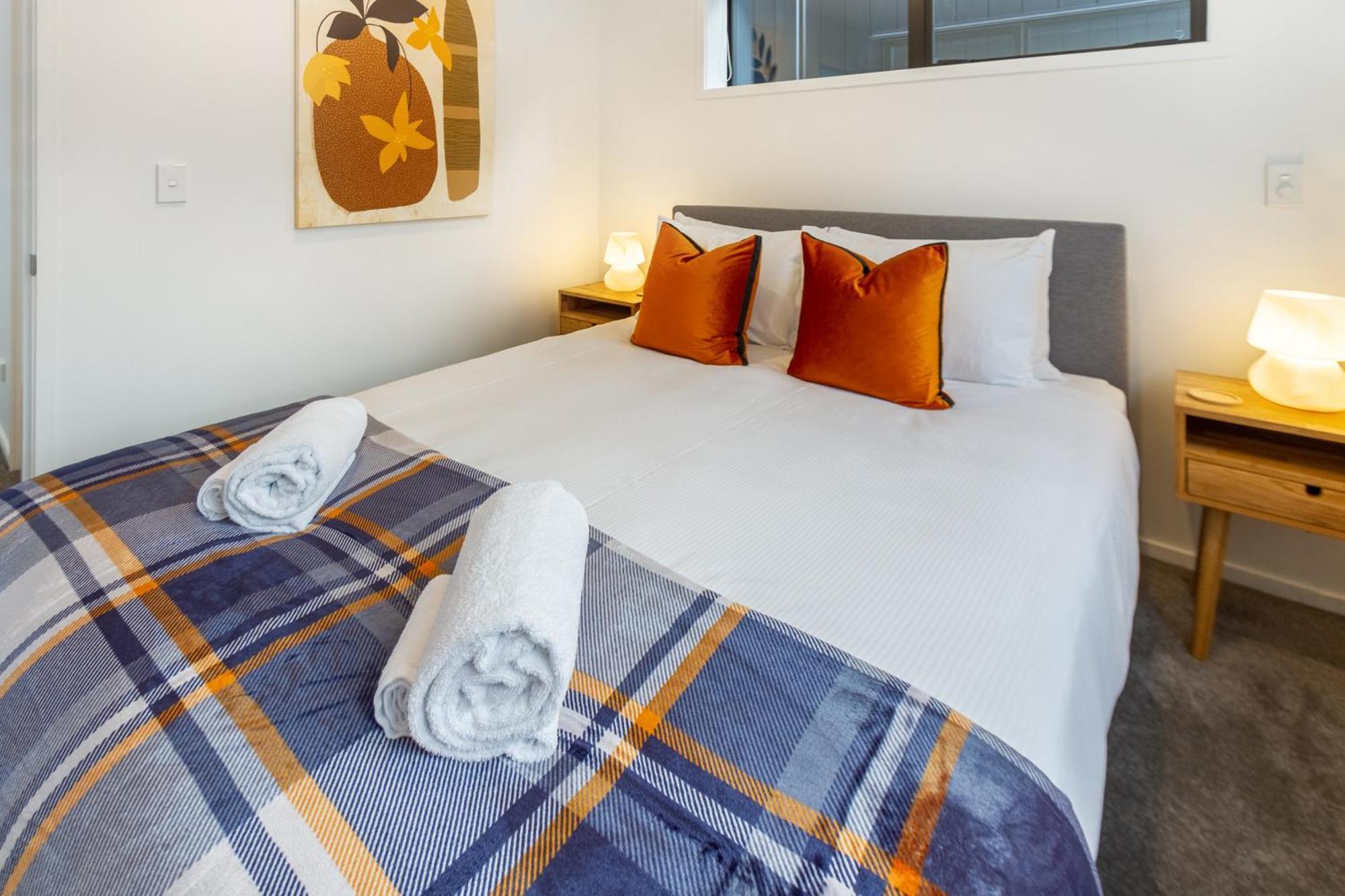 Cashel Street Hideaway 2 Bed 2 Bath Daire Christchurch Dış mekan fotoğraf