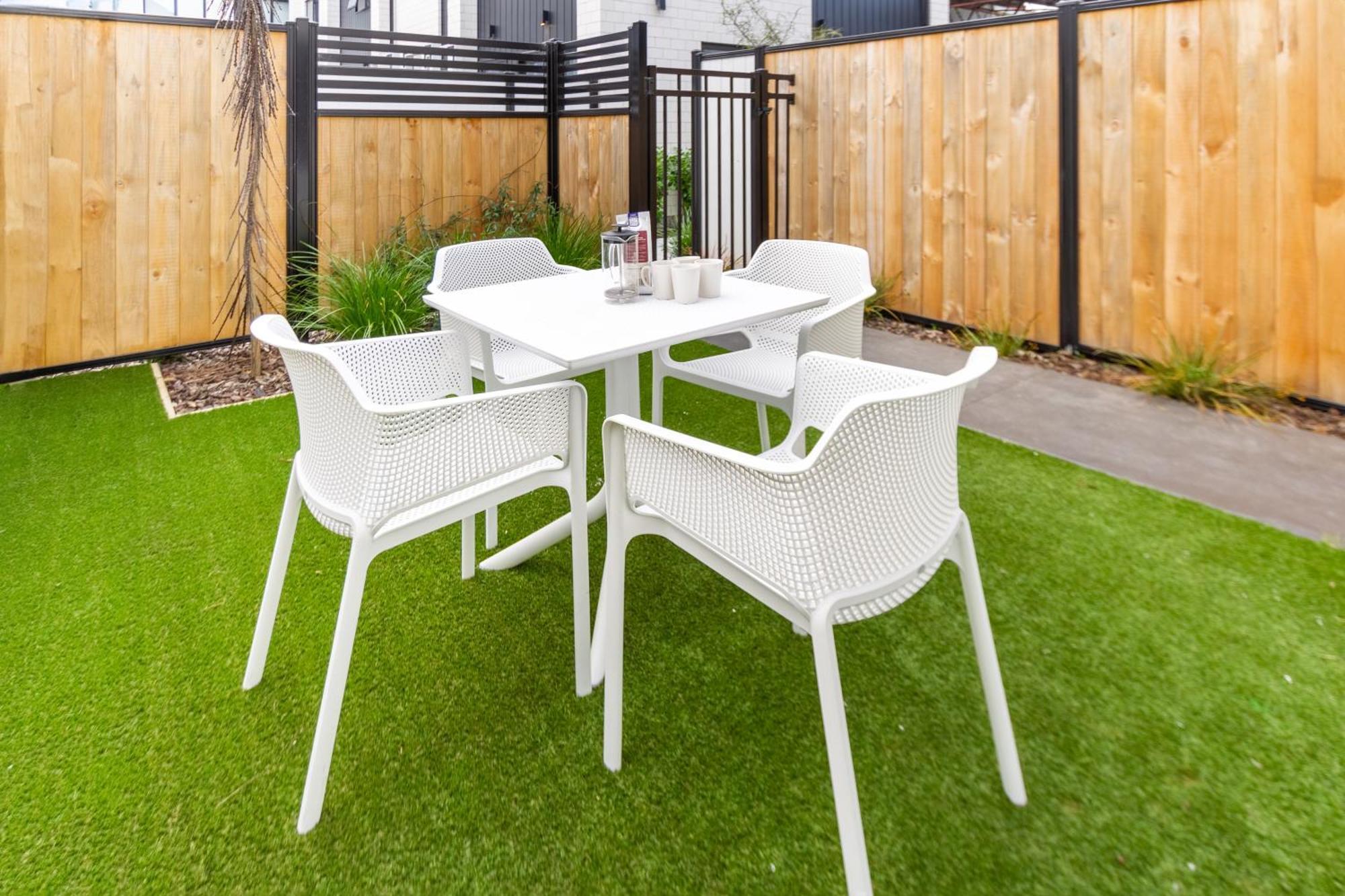 Cashel Street Hideaway 2 Bed 2 Bath Daire Christchurch Dış mekan fotoğraf